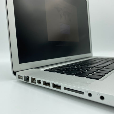 Begagnad MacBook Pro (15 tum, mitten 2010) Begagnad Dator